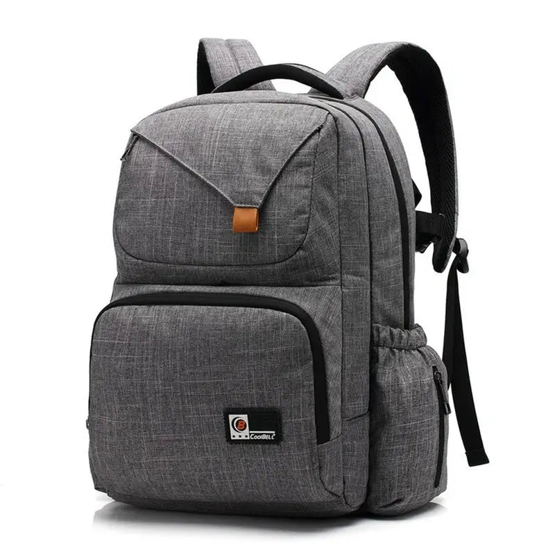 Sac à dos noir en polyester avec plusieurs compartiments et accent en faux cuir marron
