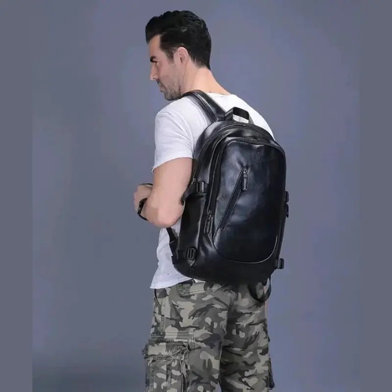 Sac à dos en cuir noir pour homme avec multiples compartiments élégants