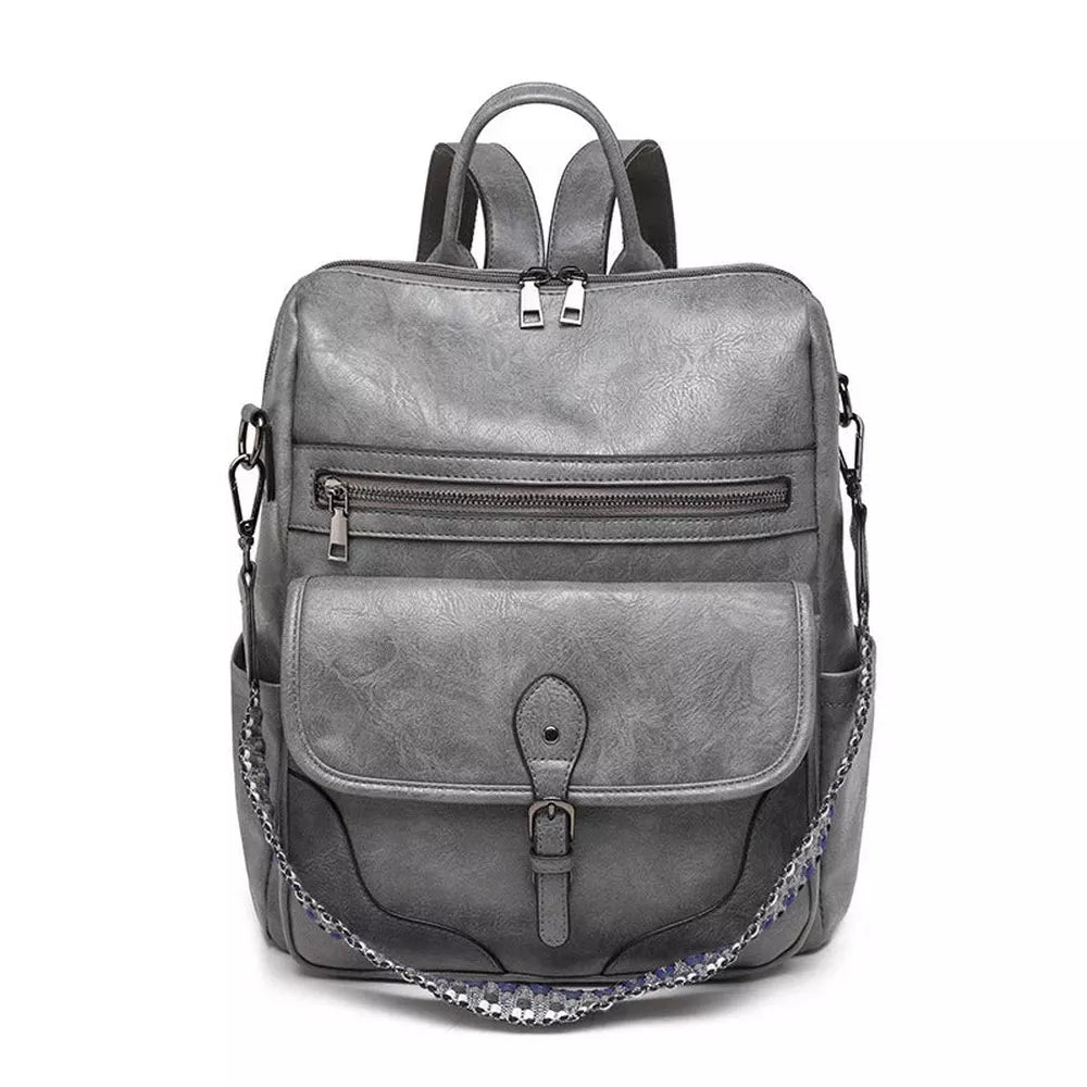 Sac à dos en cuir gris faux avec plusieurs compartiments zippés et une poche frontale à boucle