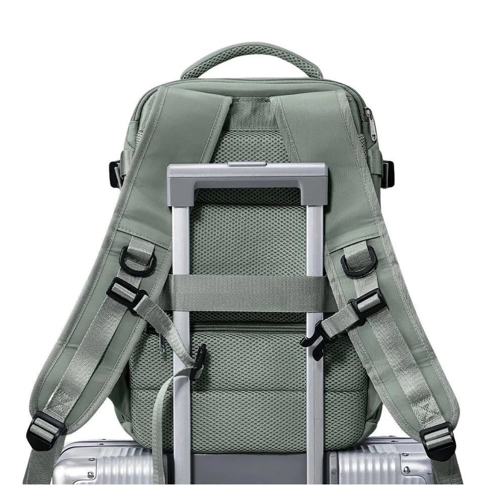 Sac à dos vert sauge 45x36x20 avec bretelles rembourrées et passant pour bagages