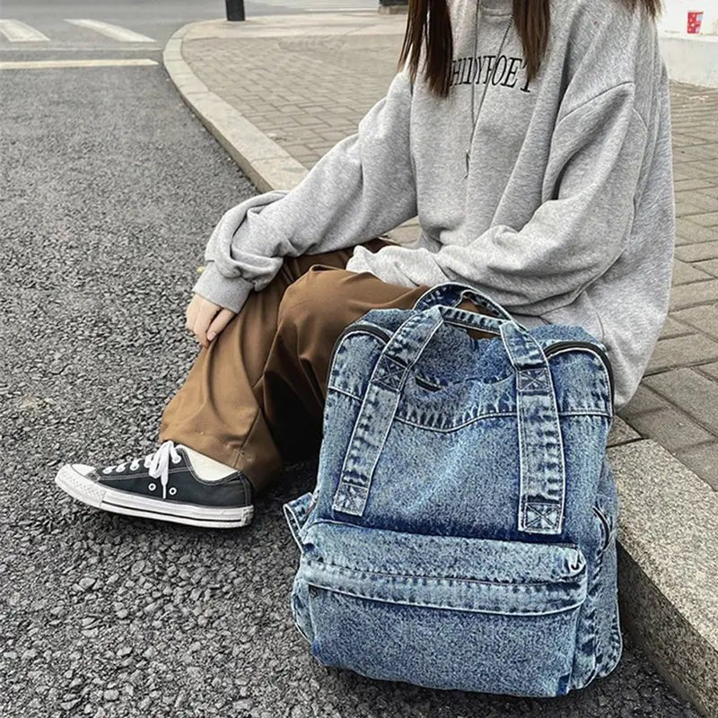 Sac à dos ado fille tendance en denim bleu délavé avec poignée et bretelles ajustables