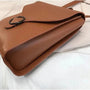 Sac à dos chic cuir avec sac en cuir marron et détail anneau noir