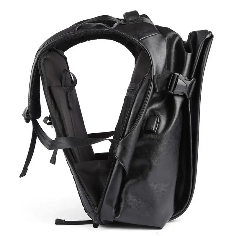 Sac à dos cuir homme luxe en faux cuir noir avec bretelles ajustables et boucle