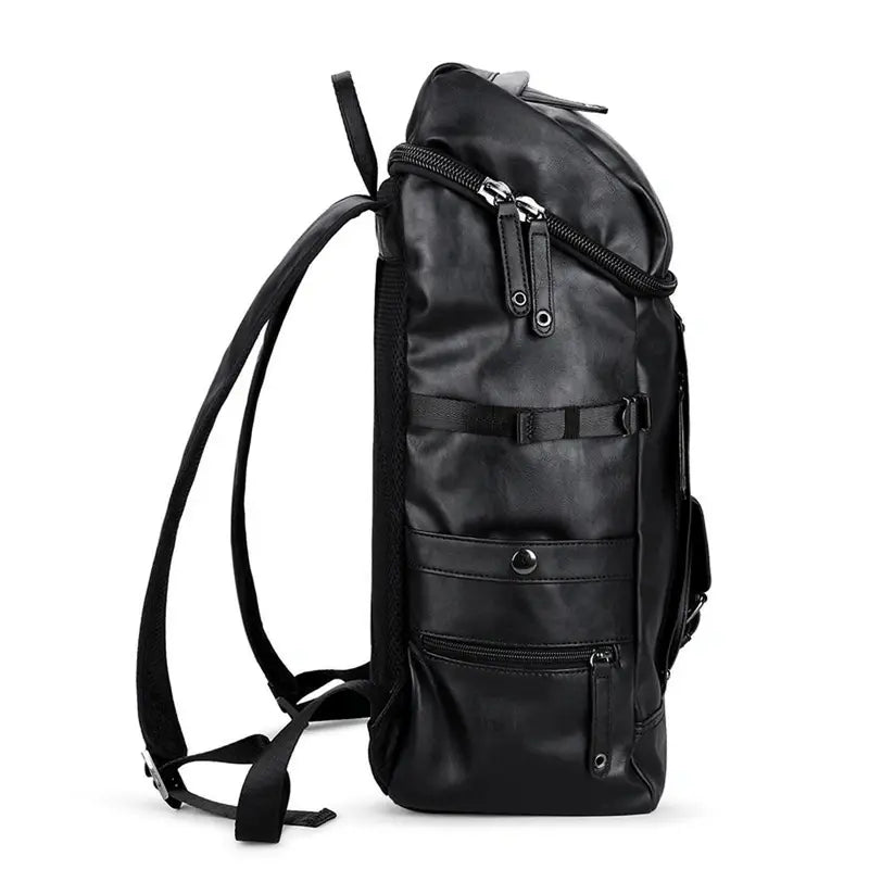 Sac à dos en cuir synthétique homme avec plusieurs poches et bretelles ajustables