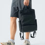 Sac à dos de ville Ryden HB77 noir en nylon, dos avec anses supérieures doubles