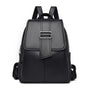 Sac à dos en cuir noir pour femme avec rabat et boucle, style élégant et pratique