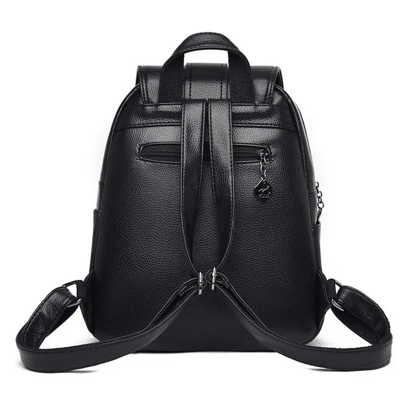 Sac à dos en cuir noir pour femme avec texture pebbled en faux cuir