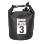 Sac à dos étanche paddle en fibre de carbone noire avec fermeture à clip en haut