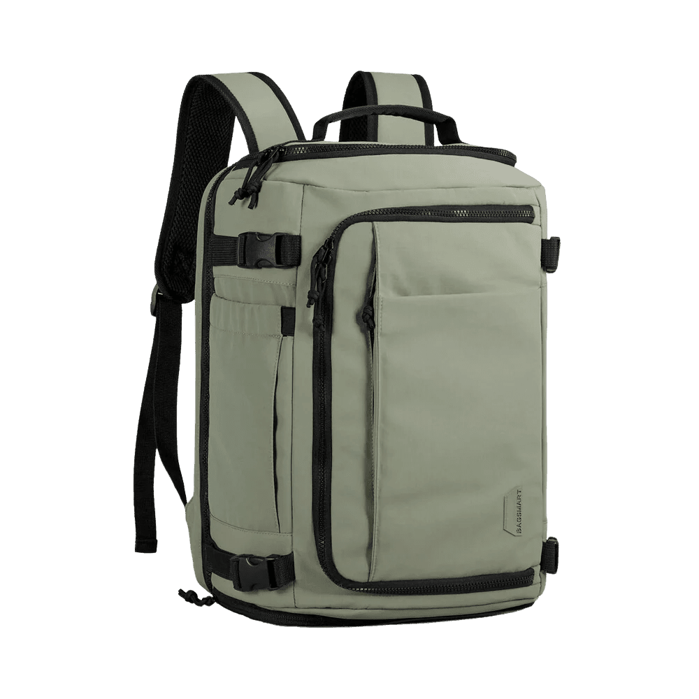 Sac à dos femme voyage cabine vert sauge avec multiples zips, sangles et boucles