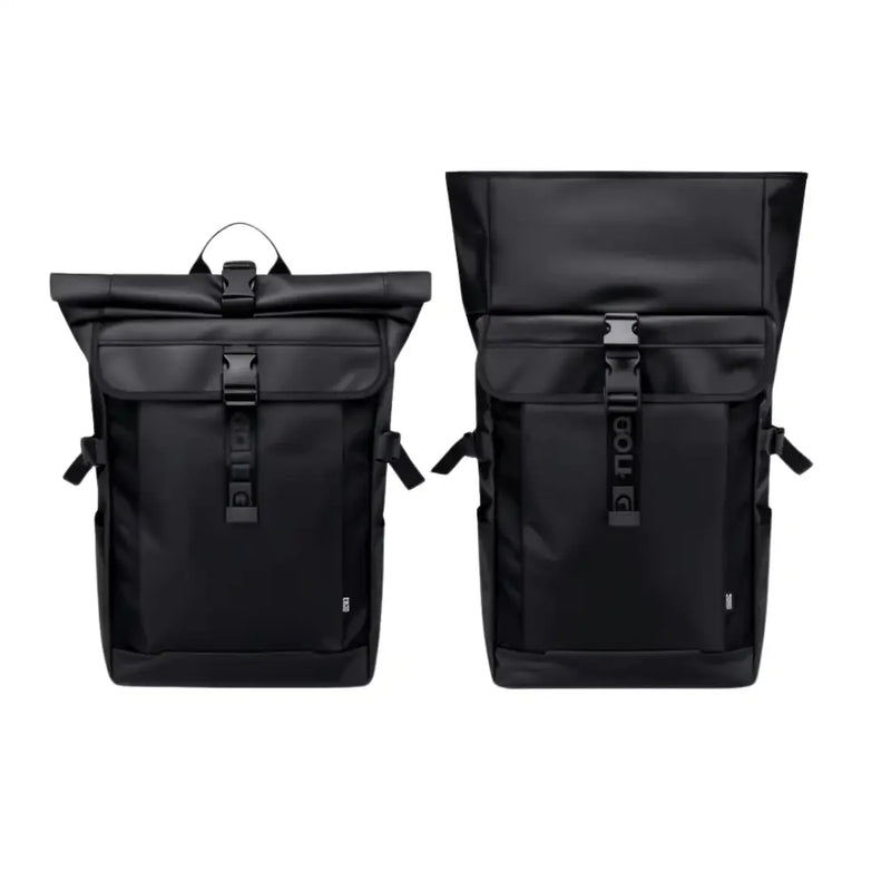 Deux sacs à dos imperméables homme Aqua Golf I, un fermé et un ouvert, en noir
