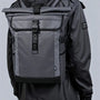 Sac à dos imperméable homme Aqua Golf I en gris foncé avec accents noirs et boucles