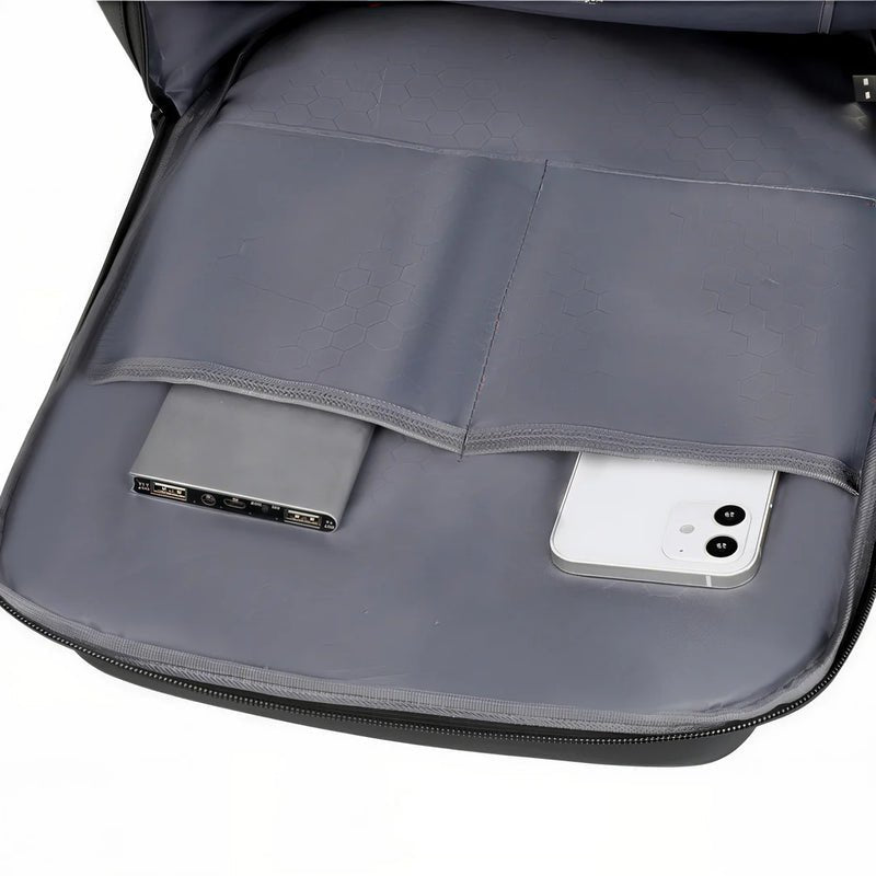 Intérieur du Sac à dos moderne pc 16 pouces Rigel avec smartphone blanc et power bank argenté