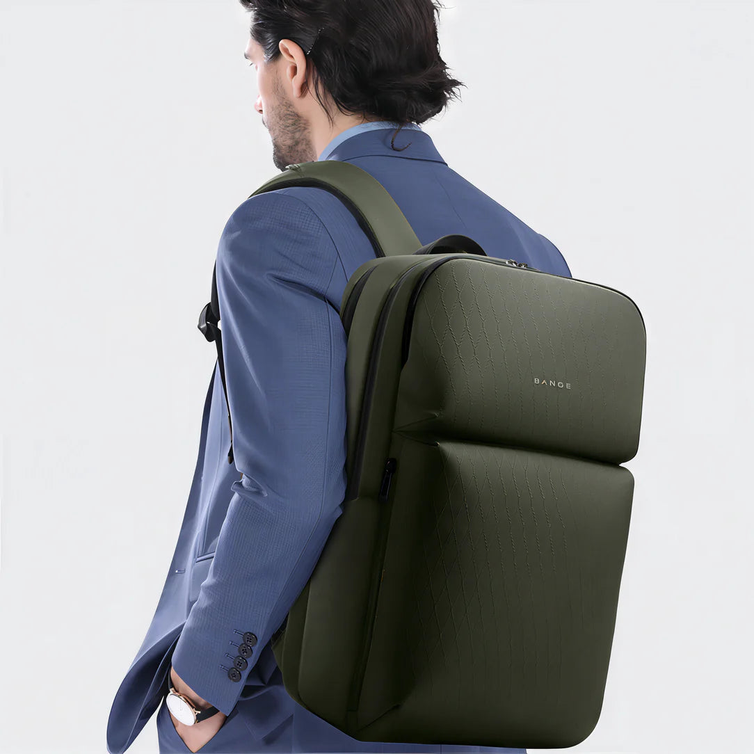 Sac à dos ordinateur de ville 23L en vert olive foncé avec texture minimaliste