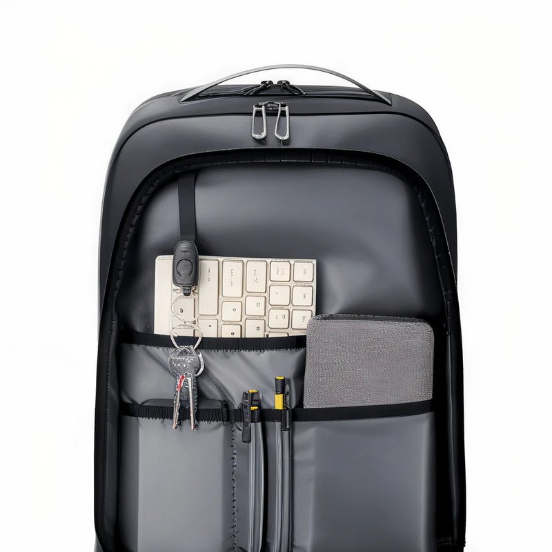 Sac à dos ordinateur Nebula 16 ouvert avec compartiments pour organiser électroniques et objets personnels