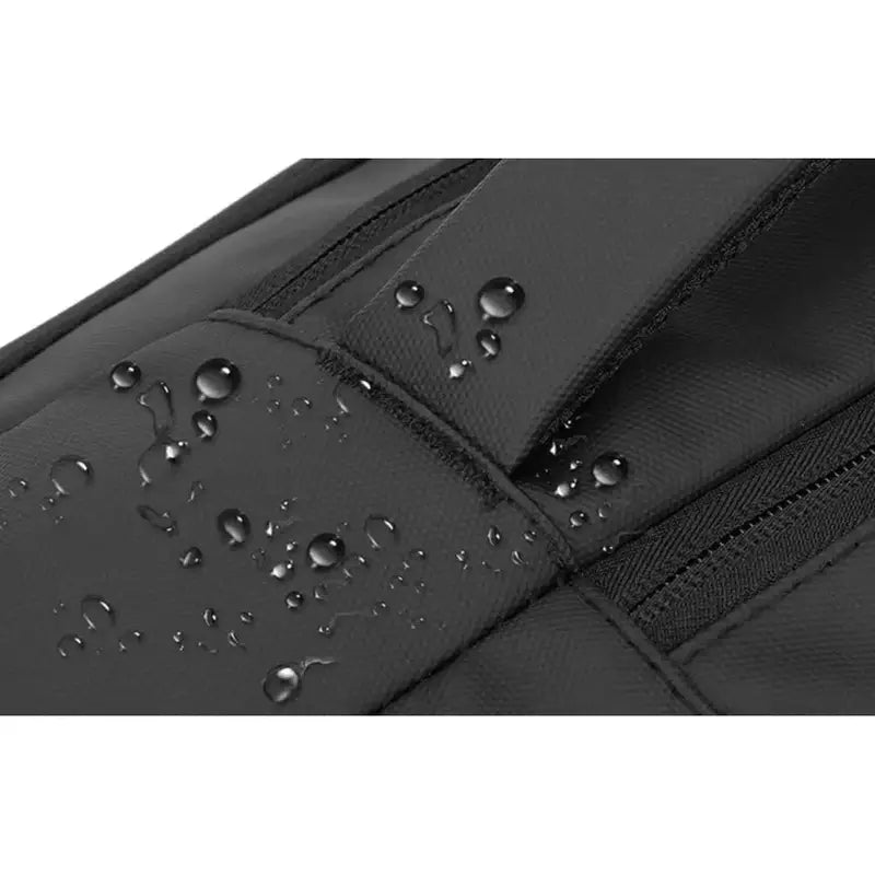 Sac à dos pour ordinateur portable homme avec tissu résistant à l’eau et zippers robustes