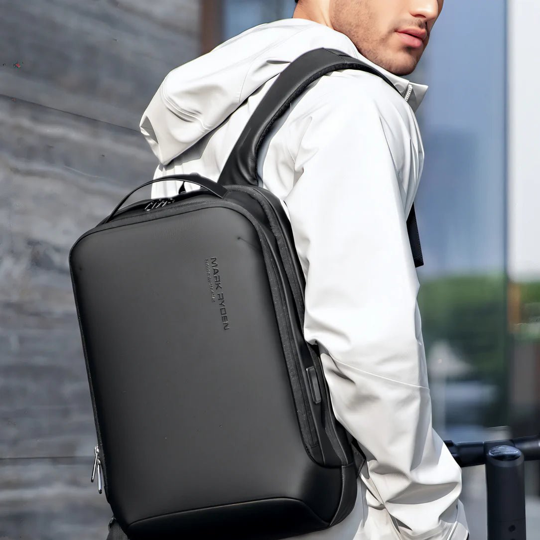 Sac à dos pro 15,6pouces noir à coque dure avec bretelles pour ordinateur portable