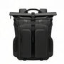 Sac à dos roll top de voyage noir avec poches extérieures et boucles de fermeture