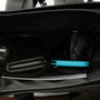 Sac à dos roll top noir PC 15,6 pouces ouvert avec objets à l’intérieur