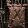 Sac à dos rétro en toile cirée marron avec bretelles en cuir pour un style vintage