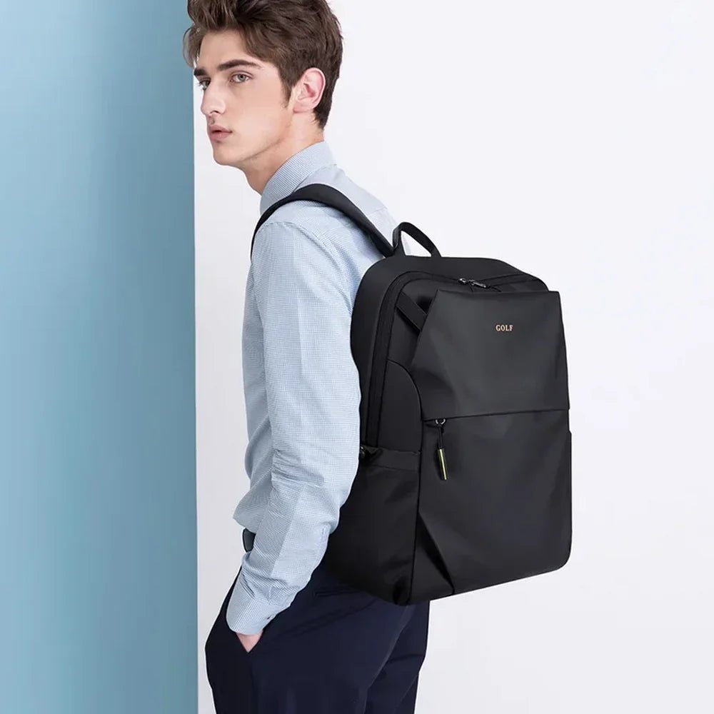 Sac à dos solide noir au design simple et moderne pour un style élégant