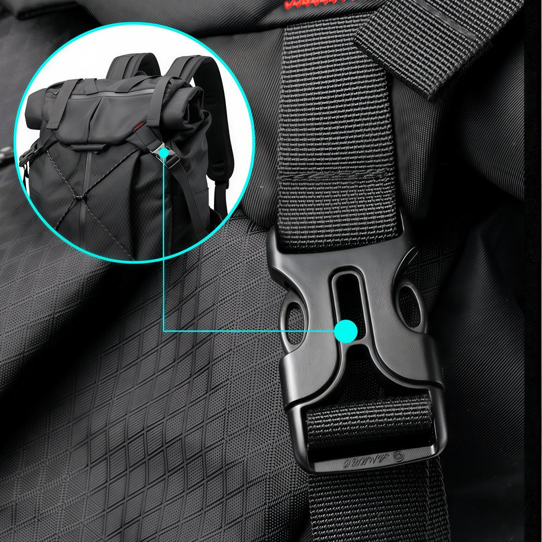 Sac à dos urbain homme Kratos noir avec texture en diamant et fermeture à boucle