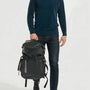 Sac à dos waterproof noir de randonnée avec bandes réfléchissantes et sangles réglables