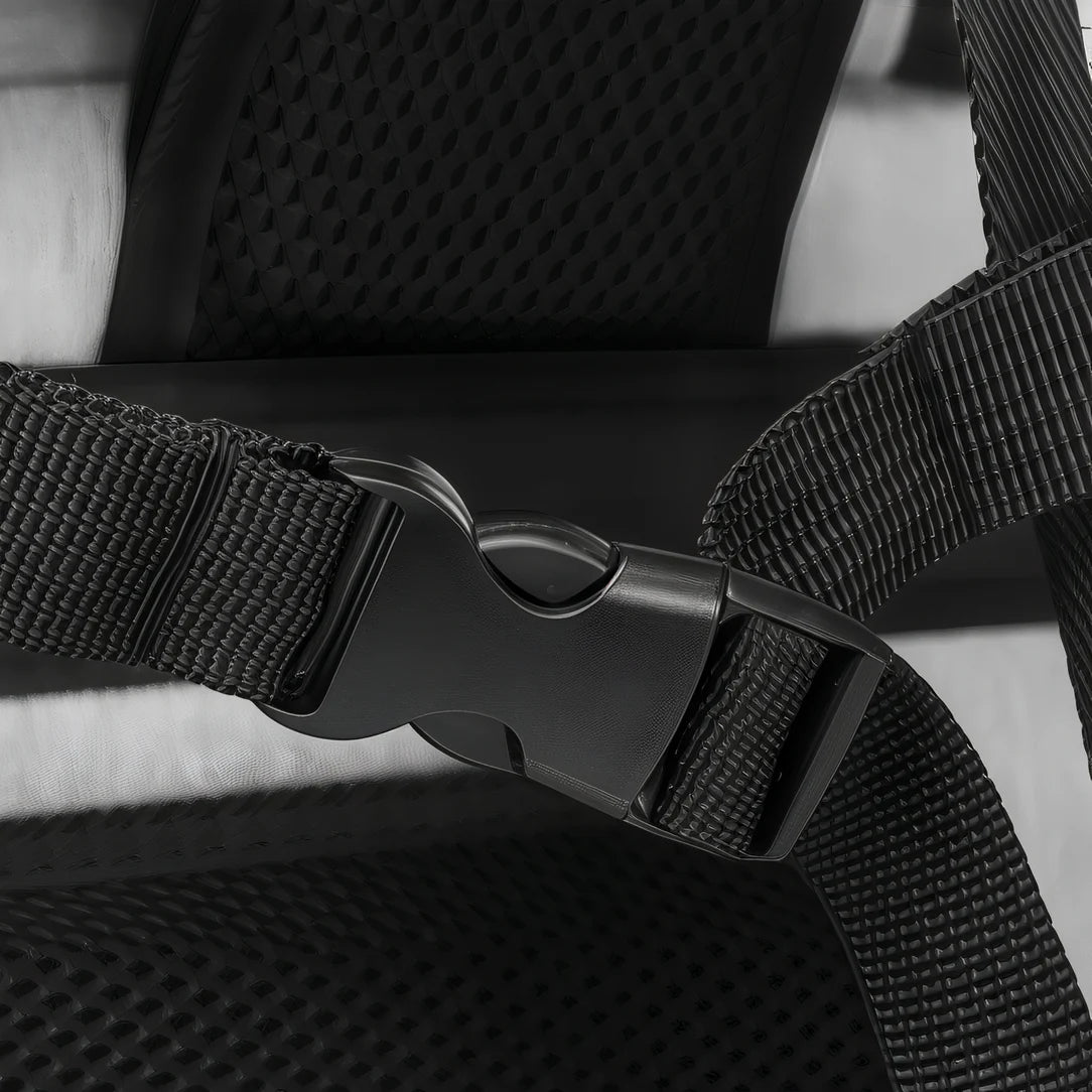 Boucle à dégagement rapide en plastique noir sur une sangle en tissu pour Sac de transport Cocoon Duo