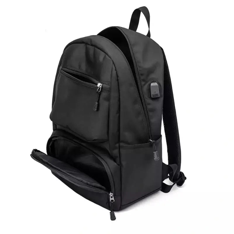 Sac d école collège garçon en tissu noir avec plusieurs compartiments zippés et port USB latéral
